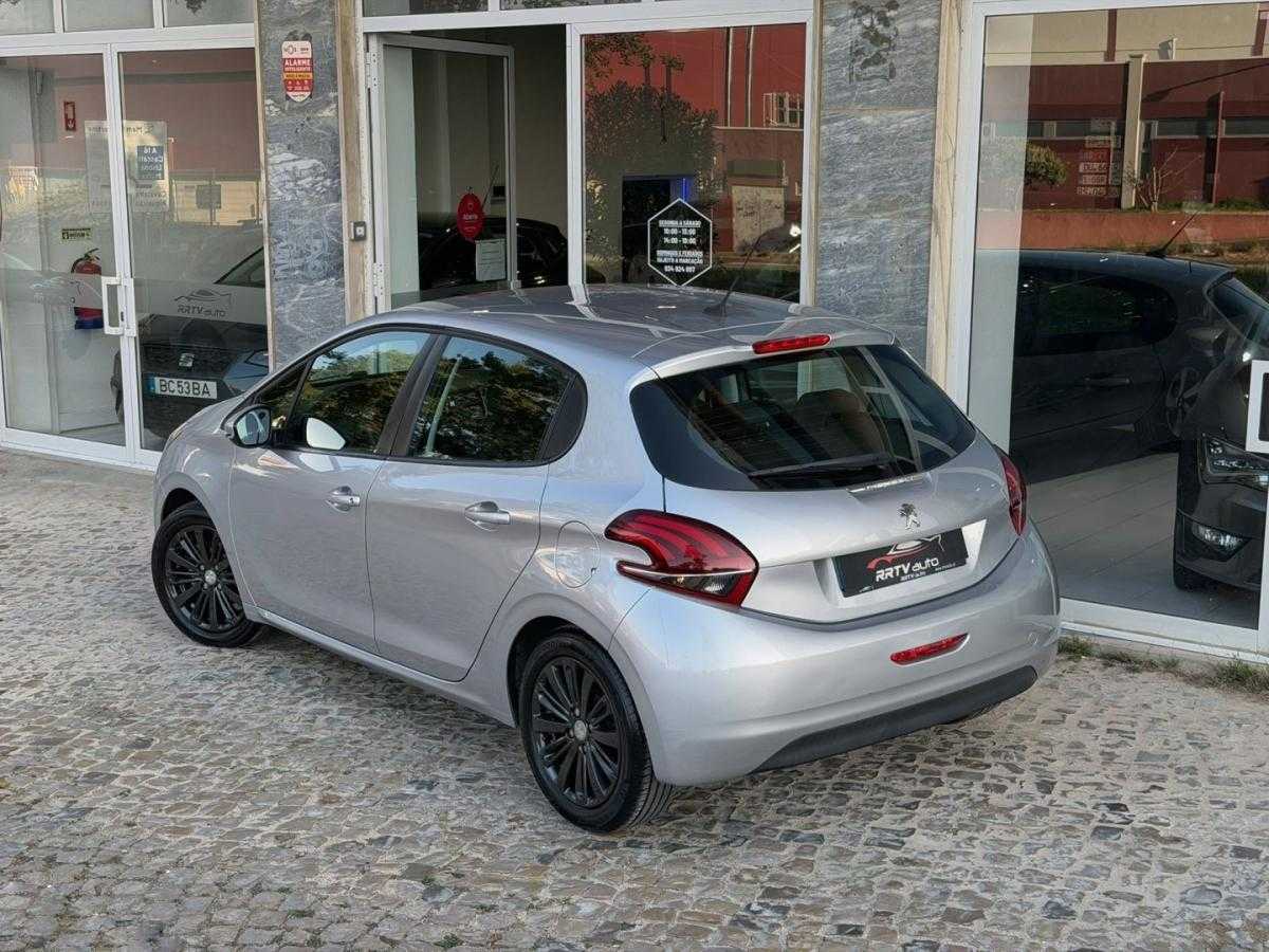 peugeot-208-2018-gasolina-1199cc