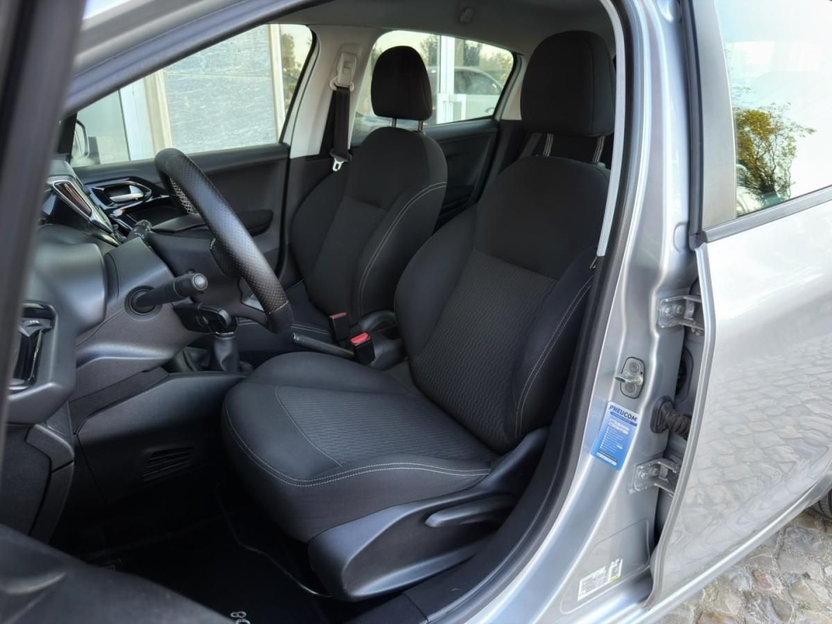 peugeot-208-2018-gasolina-1199cc