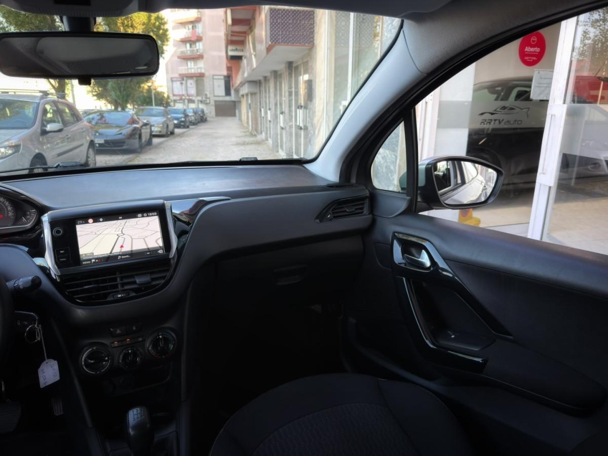 peugeot-208-2018-gasolina-1199cc
