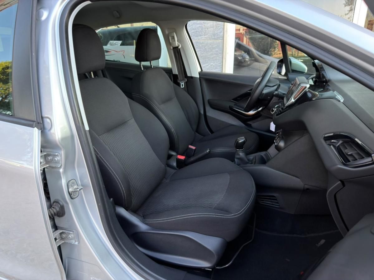 peugeot-208-2018-gasolina-1199cc