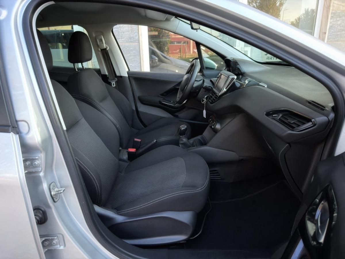 peugeot-208-2018-gasolina-1199cc