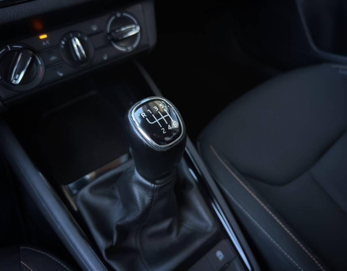 skoda-scala-2023-gasolina-999cc