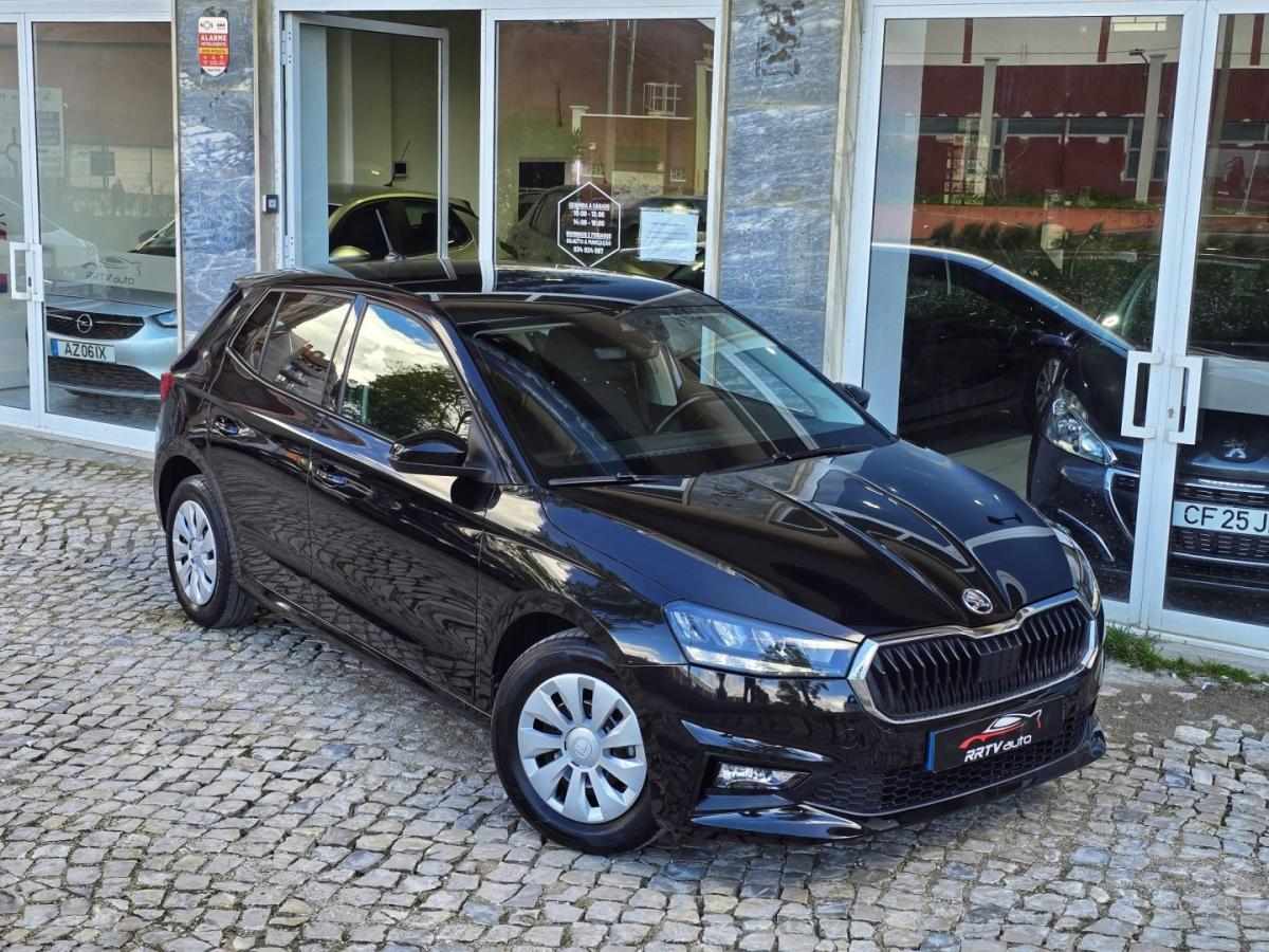 skoda-fabia-2023-gasolina-999cc