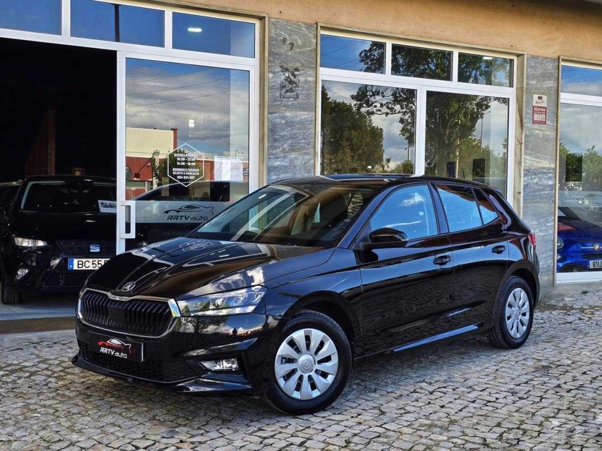skoda-fabia-2023-gasolina-999cc