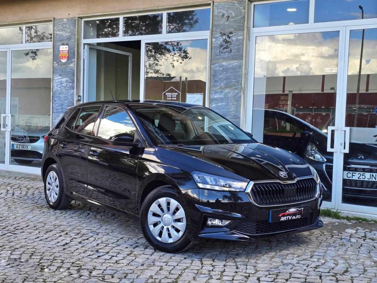 skoda-fabia-2023-gasolina-999cc
