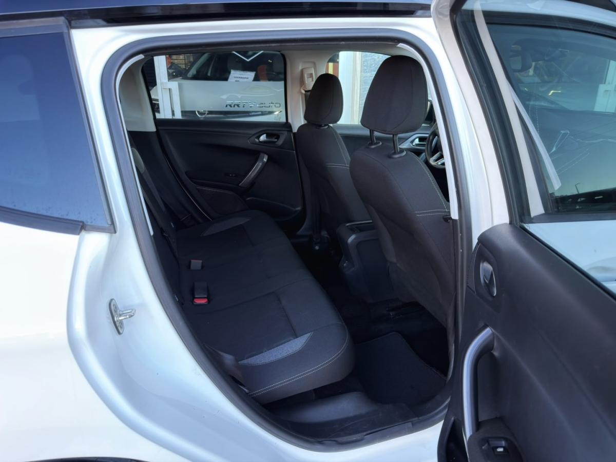 peugeot-2008-2016-gasolina-1199cc