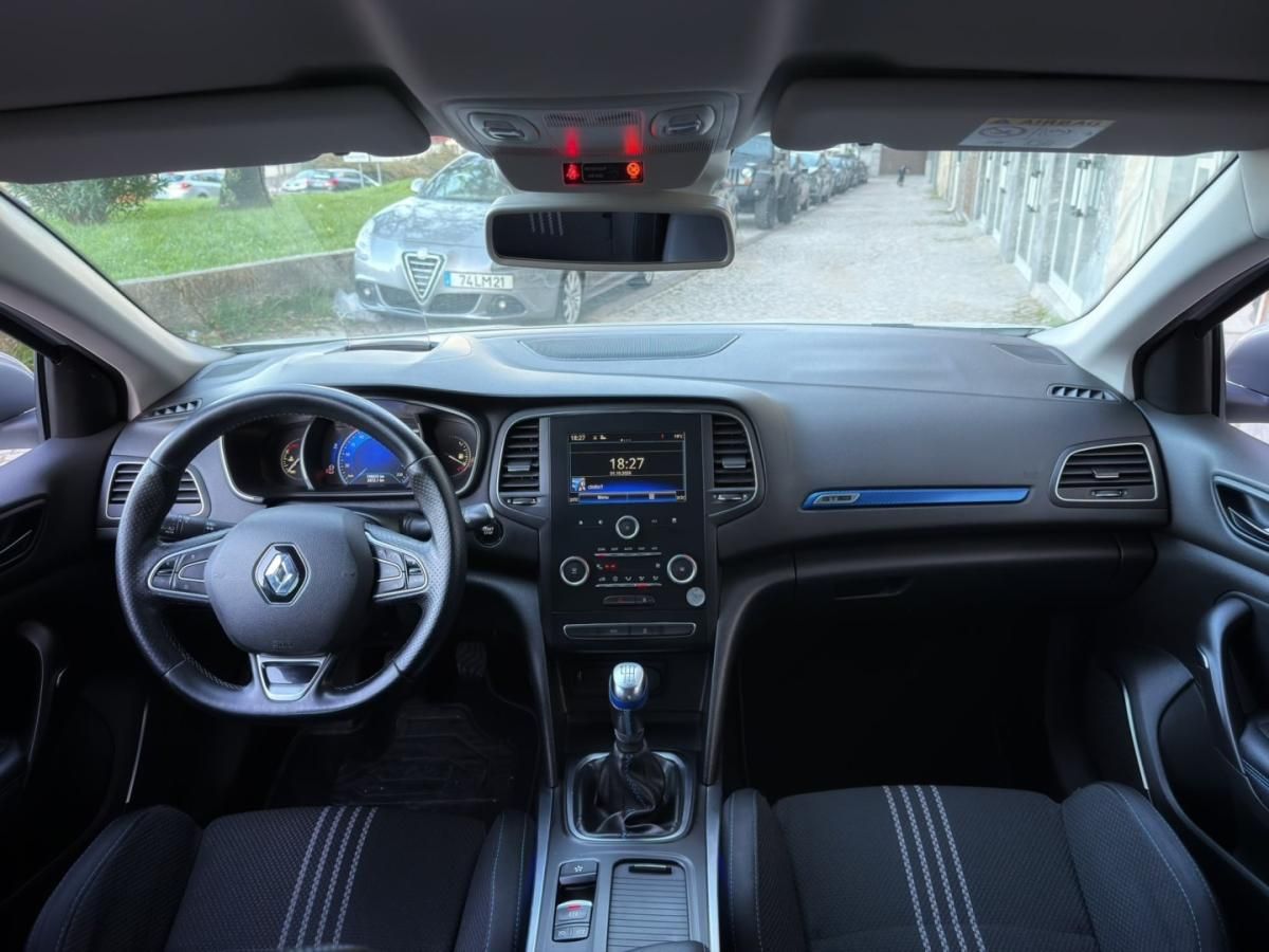 renault-megane-sport-tourer-2017-diesel-1461cc
