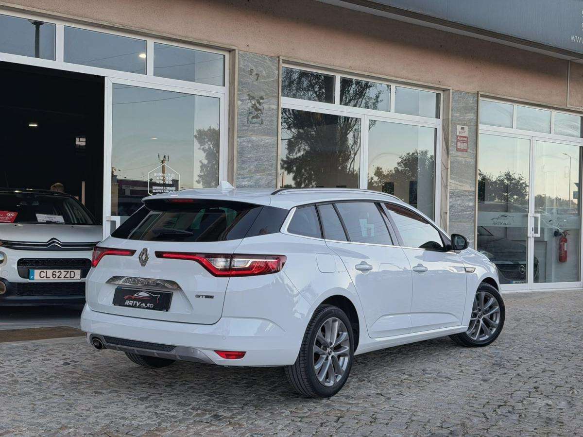 renault-megane-sport-tourer-2017-diesel-1461cc