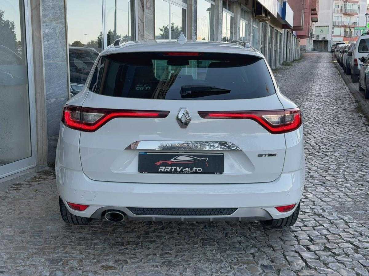 renault-megane-sport-tourer-2017-diesel-1461cc
