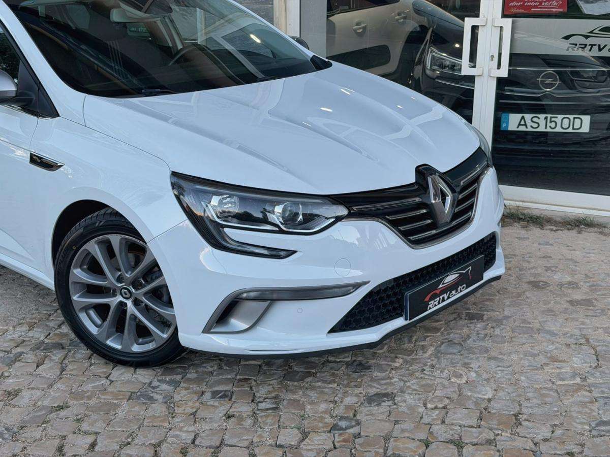 renault-megane-sport-tourer-2017-diesel-1461cc