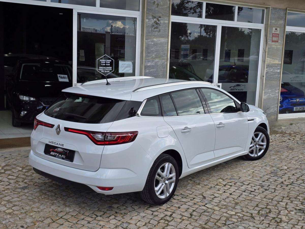 renault-megane-sport-tourer-2019-diesel-1461cc