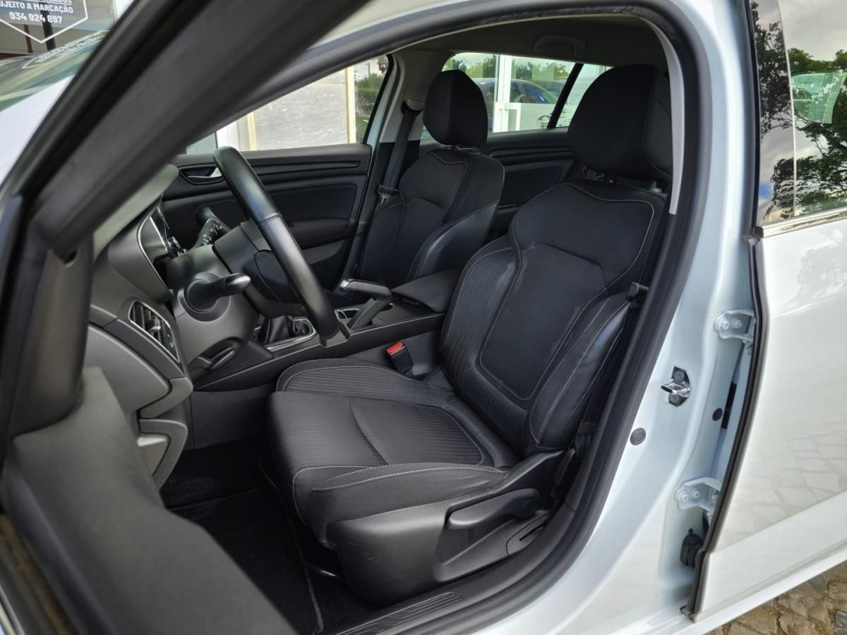 renault-megane-sport-tourer-2019-diesel-1461cc