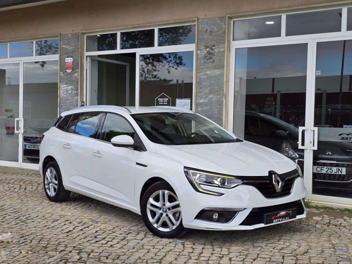renault-megane-sport-tourer-2019-diesel-1461cc
