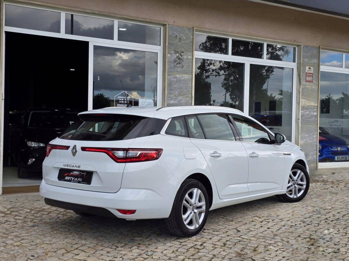 renault-megane-sport-tourer-2019-diesel-1461cc