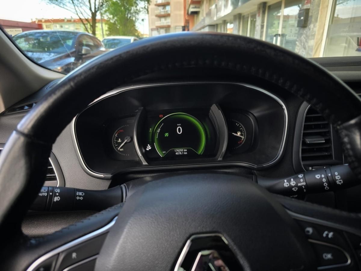 renault-megane-sport-tourer-2019-diesel-1461cc
