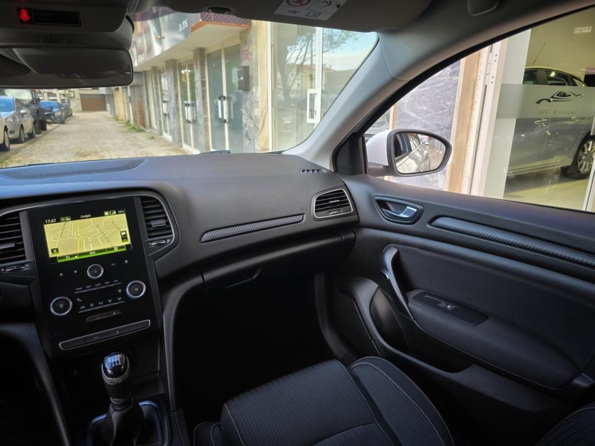renault-megane-sport-tourer-2019-diesel-1461cc