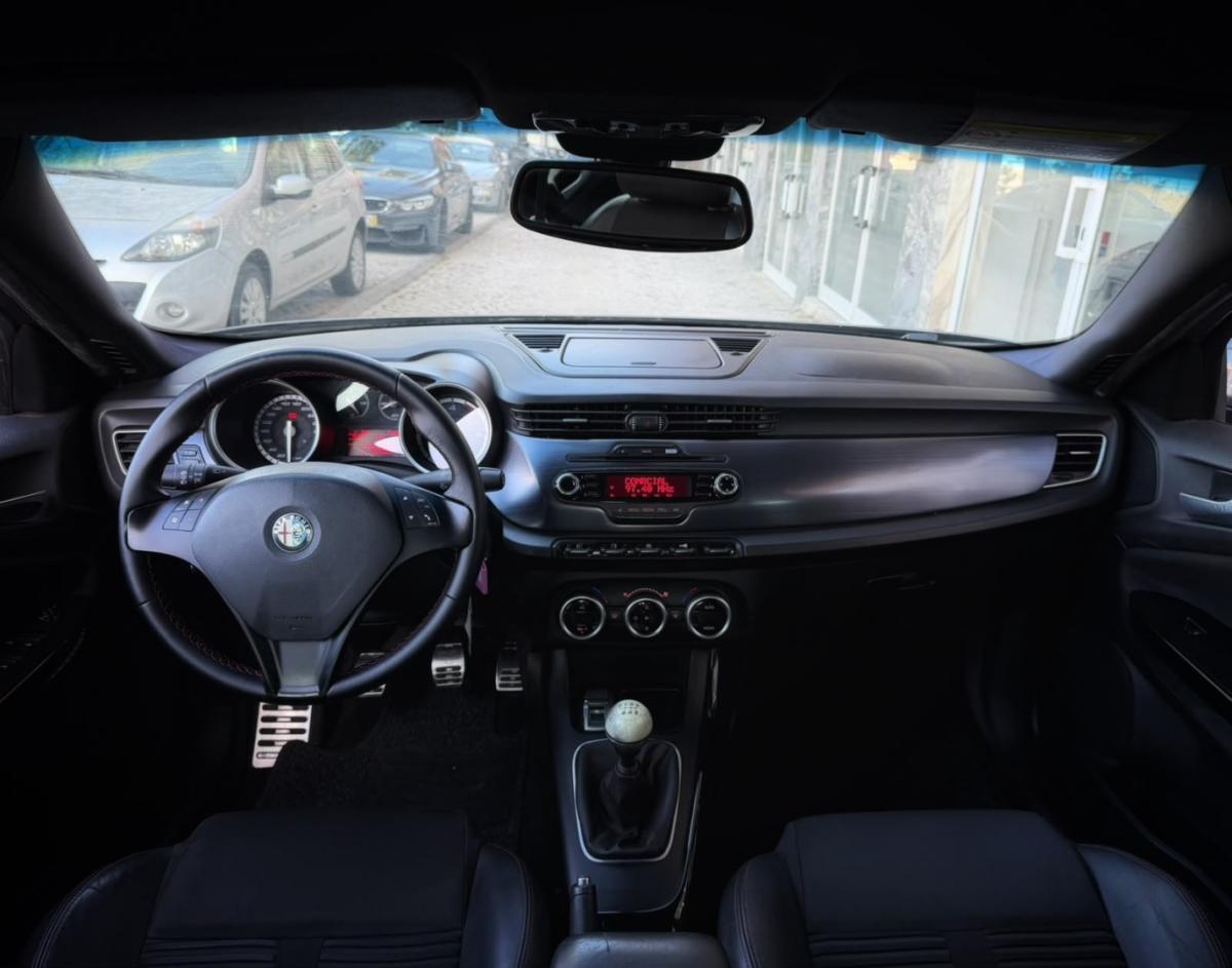 alfa-romeo-giulietta-2011-diesel-1598cc