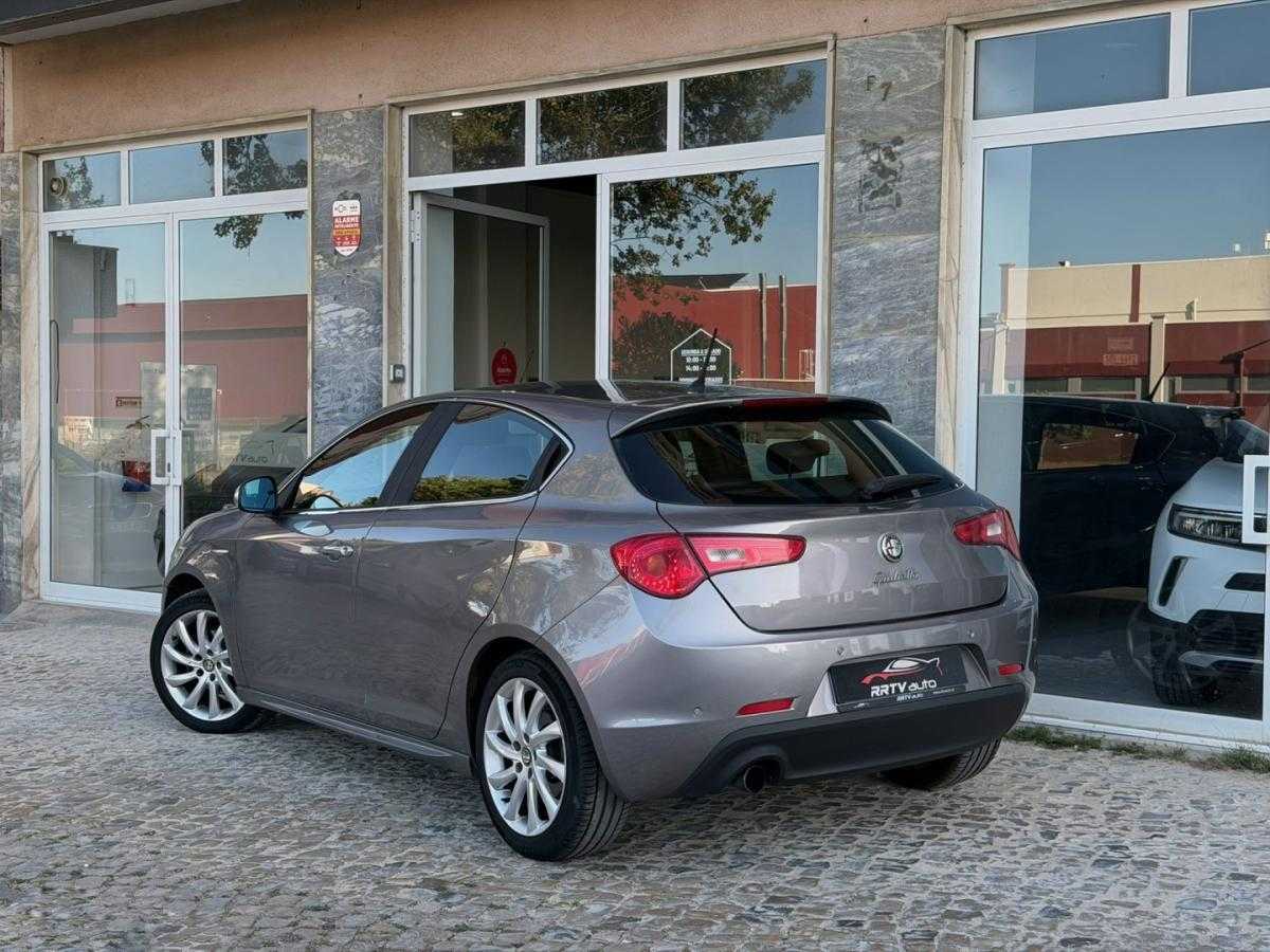 alfa-romeo-giulietta-2011-diesel-1598cc