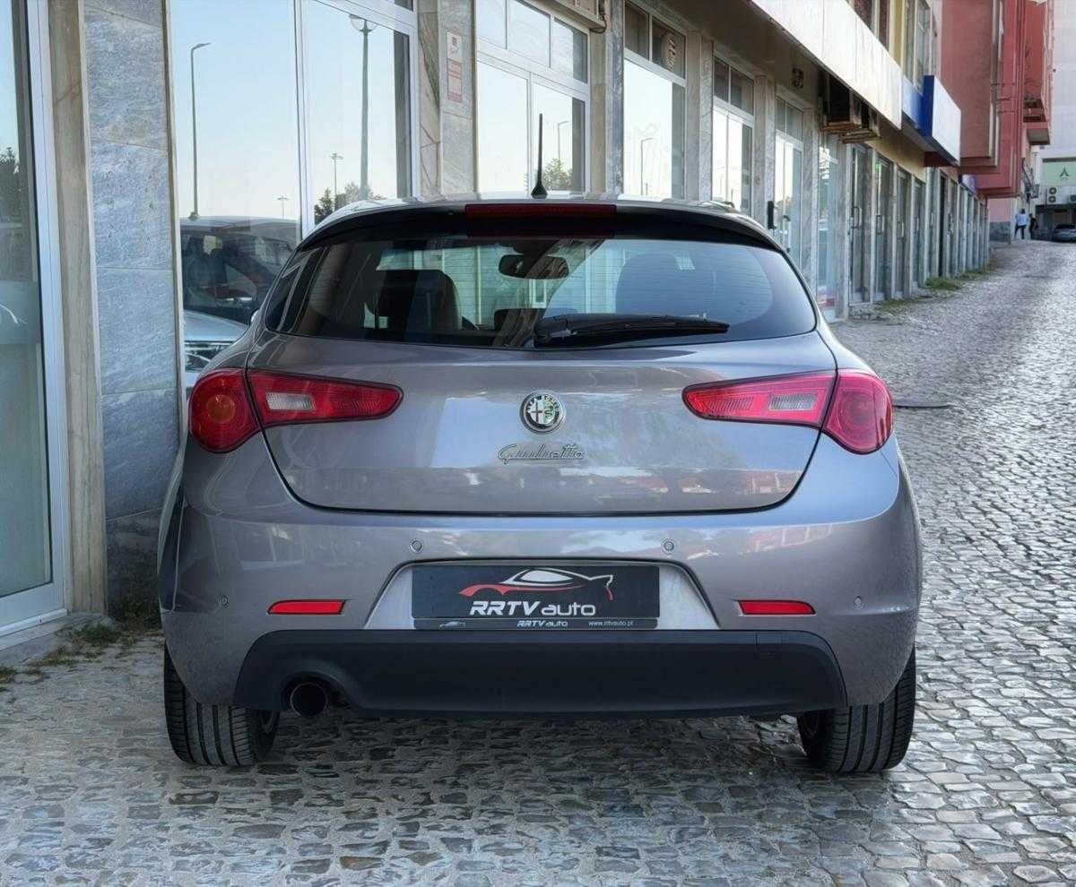 alfa-romeo-giulietta-2011-diesel-1598cc