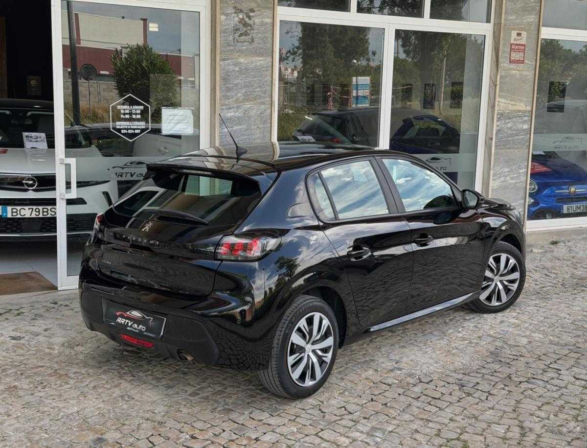 peugeot-208-2023-gasolina-1199cc