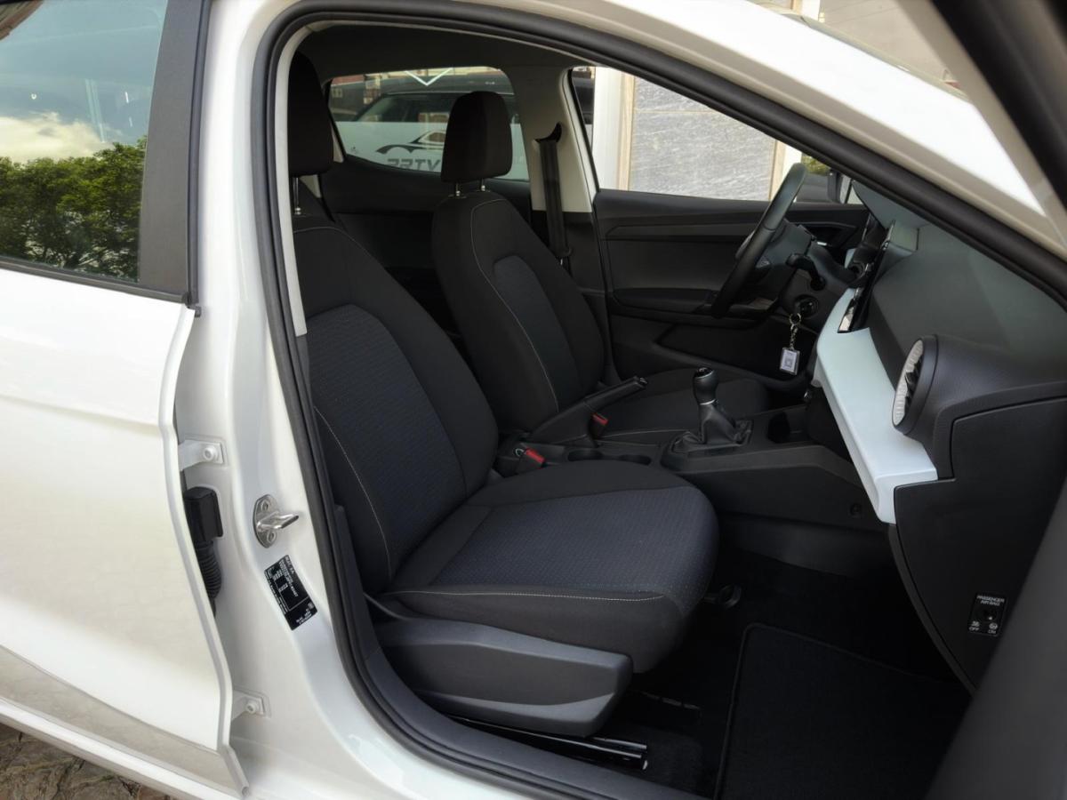 seat-ibiza-2023-gasolina-999cc