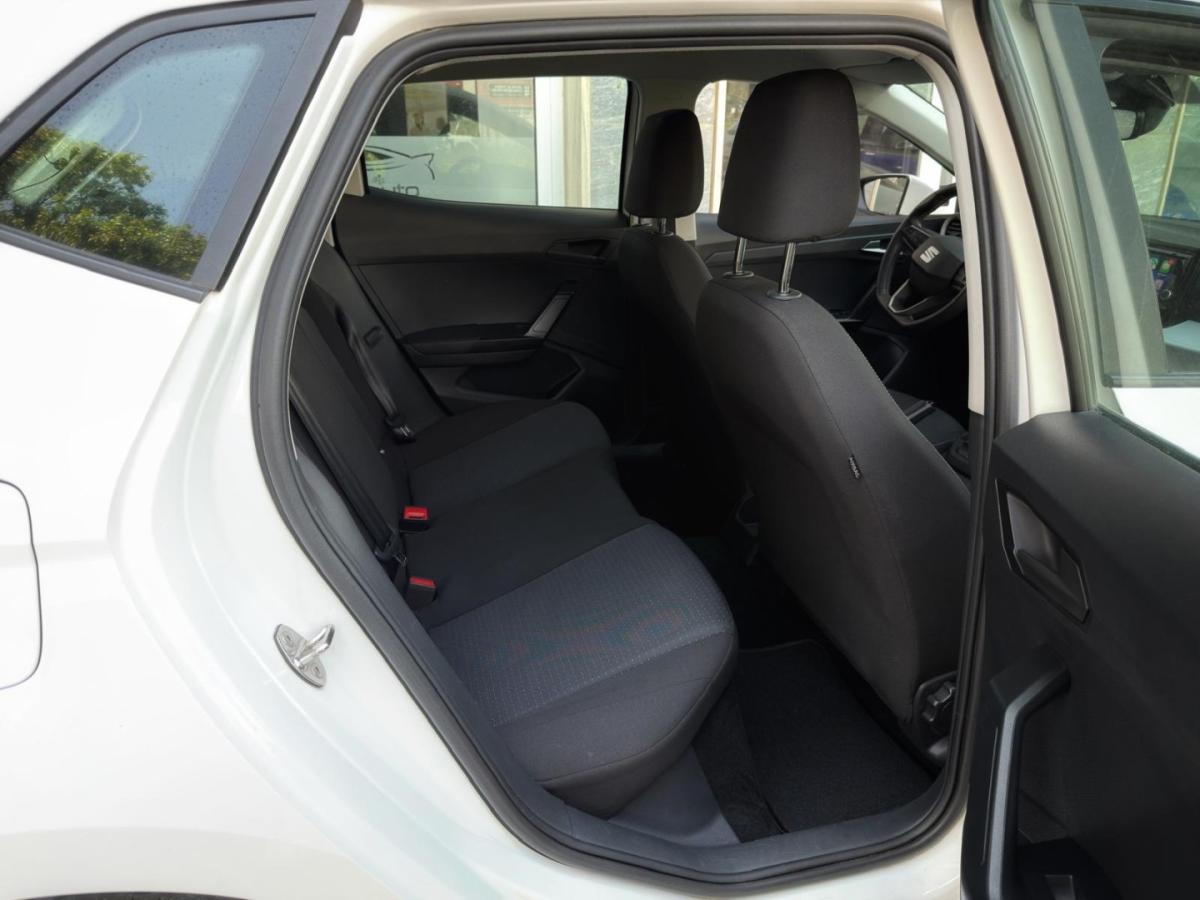 seat-ibiza-2023-gasolina-999cc