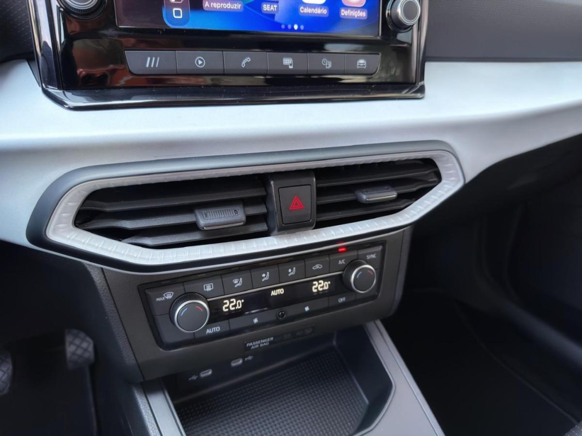 seat-ibiza-2023-gasolina-999cc