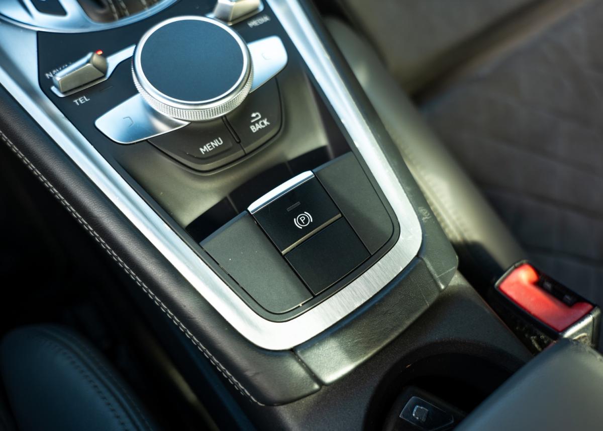 audi-tt-2014-gasolina-1984cc