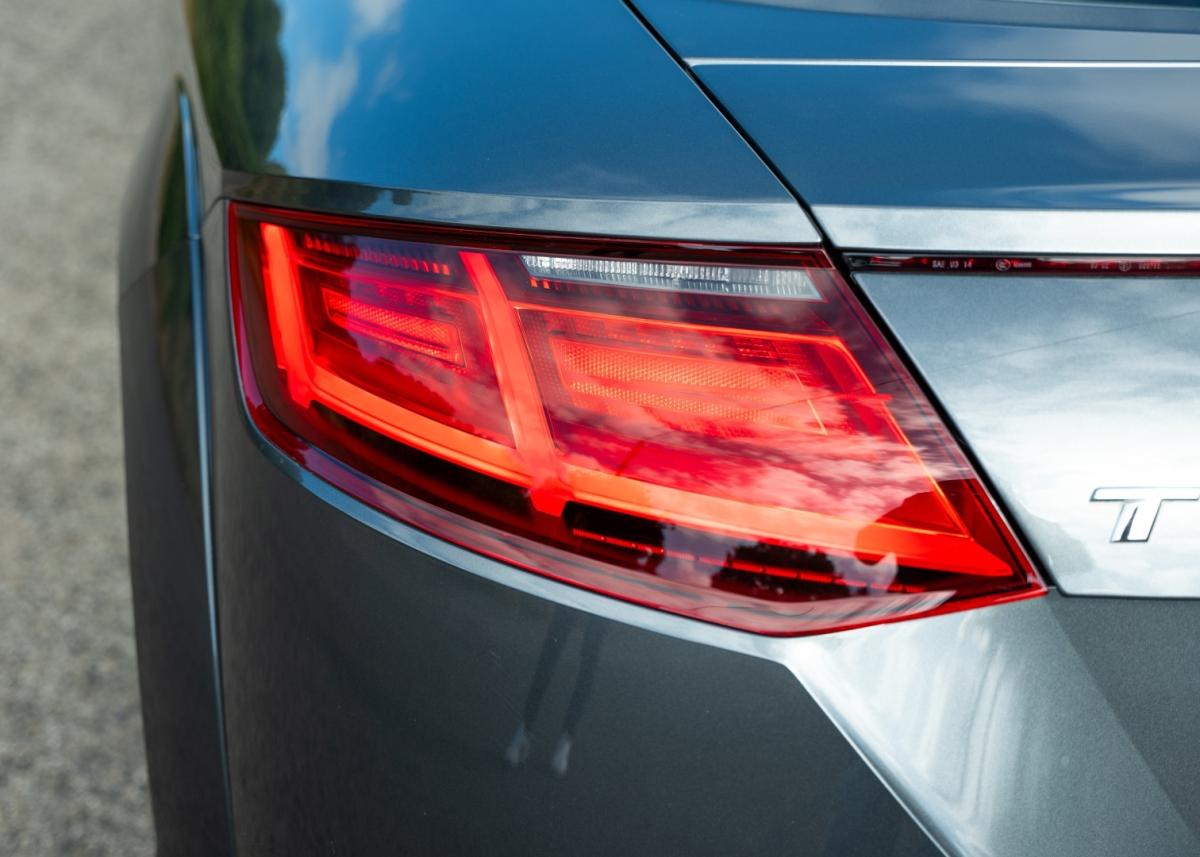 audi-tt-2014-gasolina-1984cc