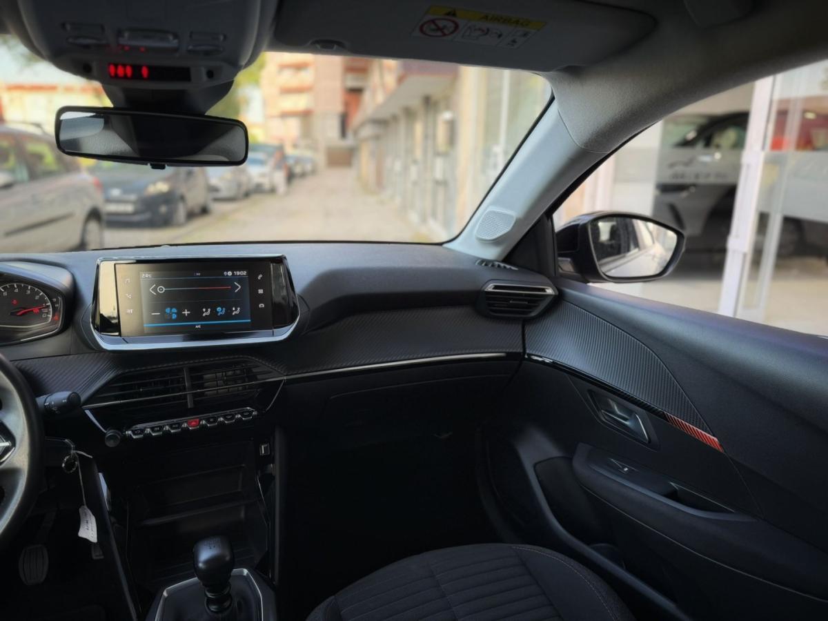 peugeot-208-2023-gasolina-1199cc