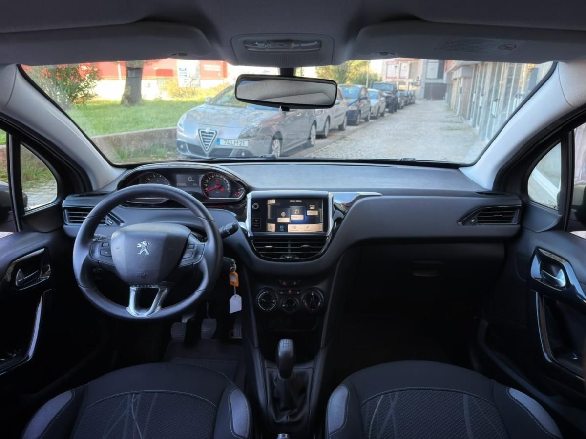 peugeot-208-2013-gasolina-1199cc