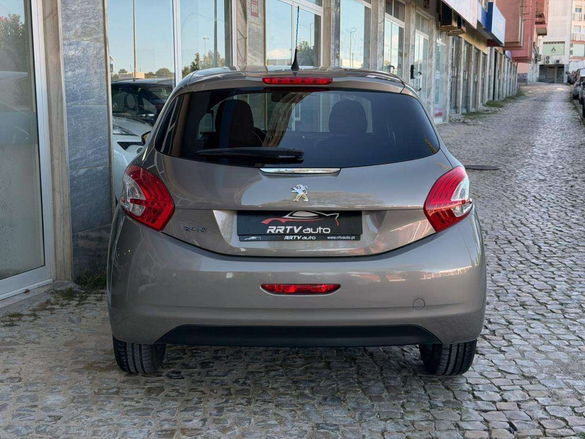 peugeot-208-2013-gasolina-1199cc