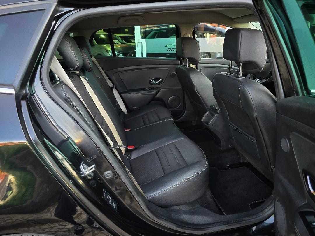 renault-megane-sport-tourer-2015-diesel-1461cc