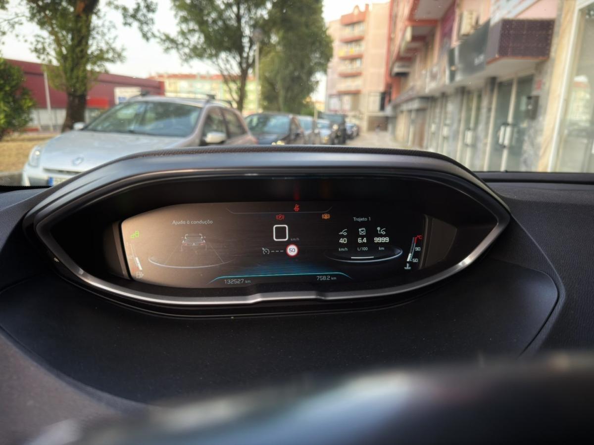 peugeot-3008-2017-diesel-1560cc