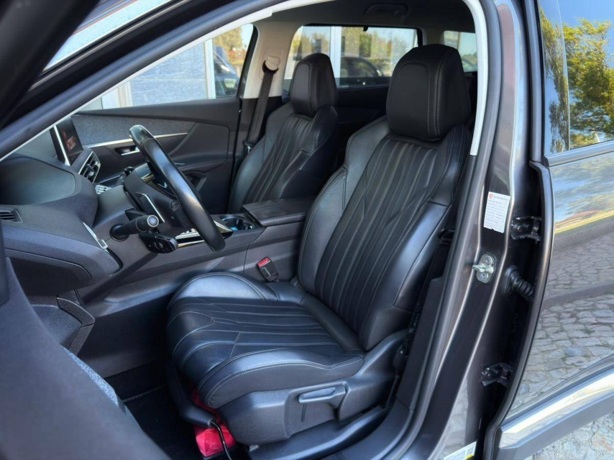 peugeot-5008-2018-diesel-1499cc