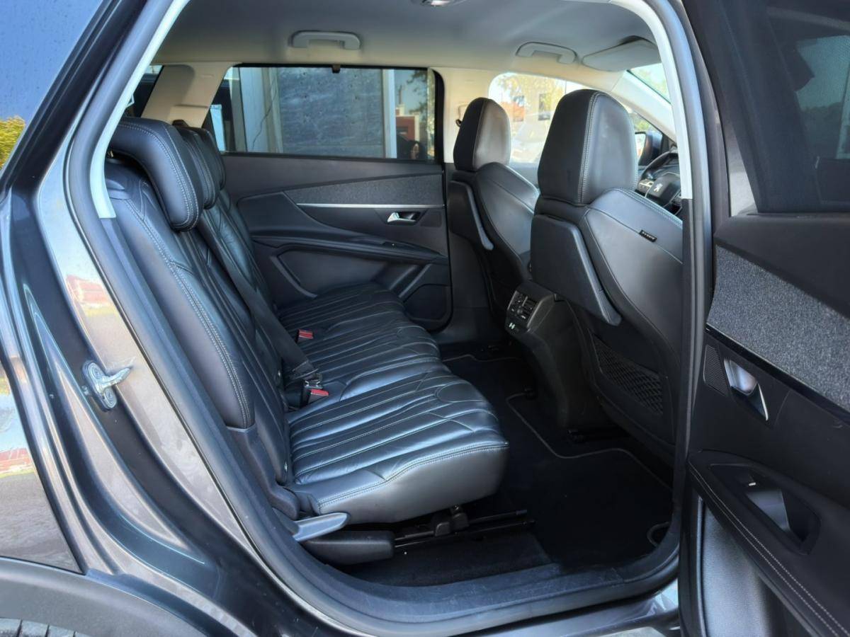 peugeot-5008-2018-diesel-1499cc