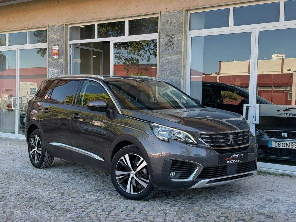 peugeot-5008-2018-diesel-1499cc