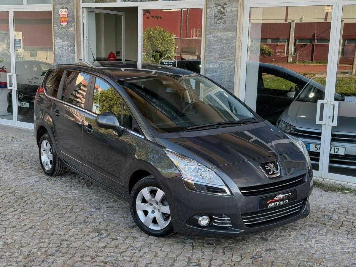 peugeot-5008-2012-diesel-1560cc