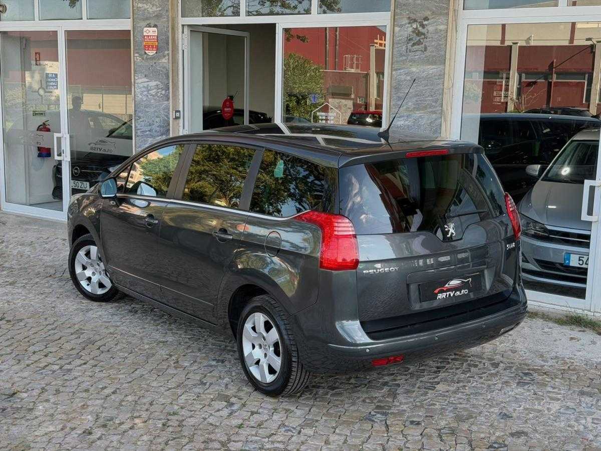 peugeot-5008-2012-diesel-1560cc