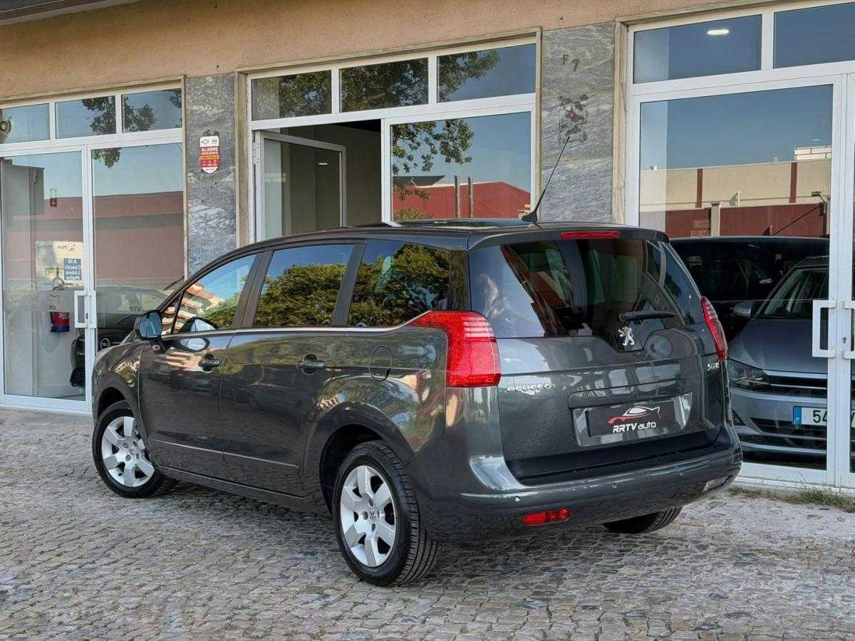 peugeot-5008-2012-diesel-1560cc