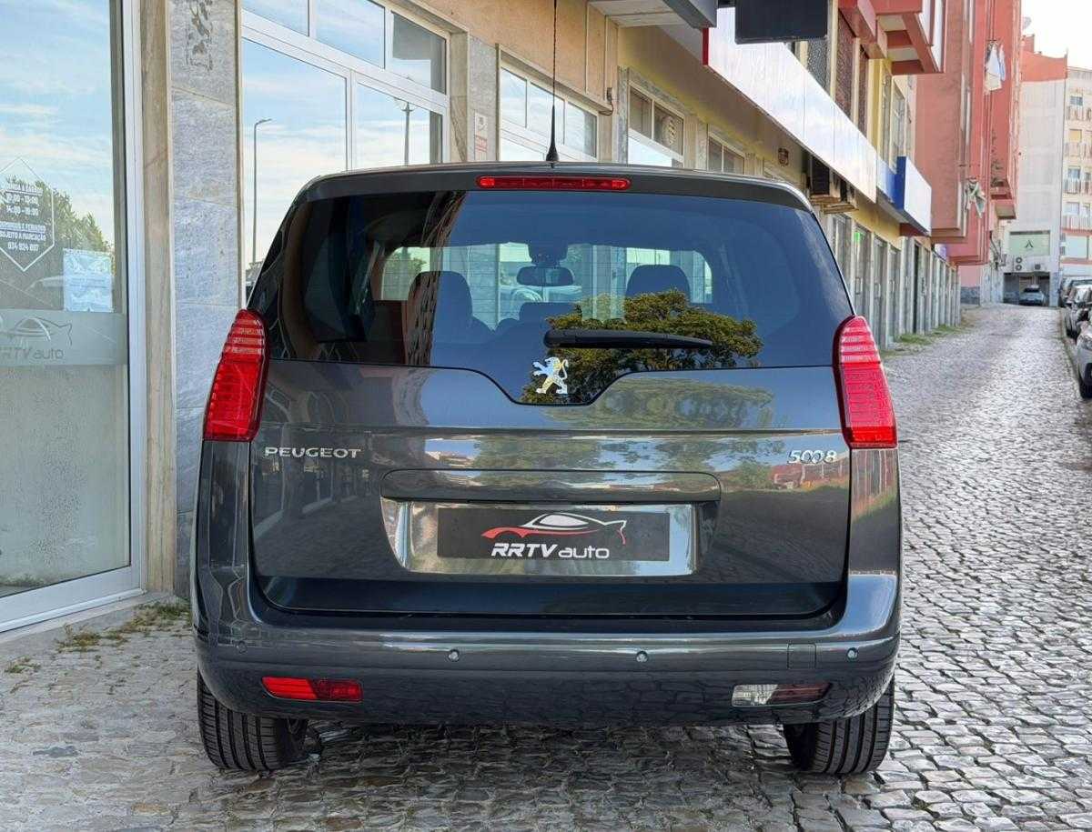 peugeot-5008-2012-diesel-1560cc