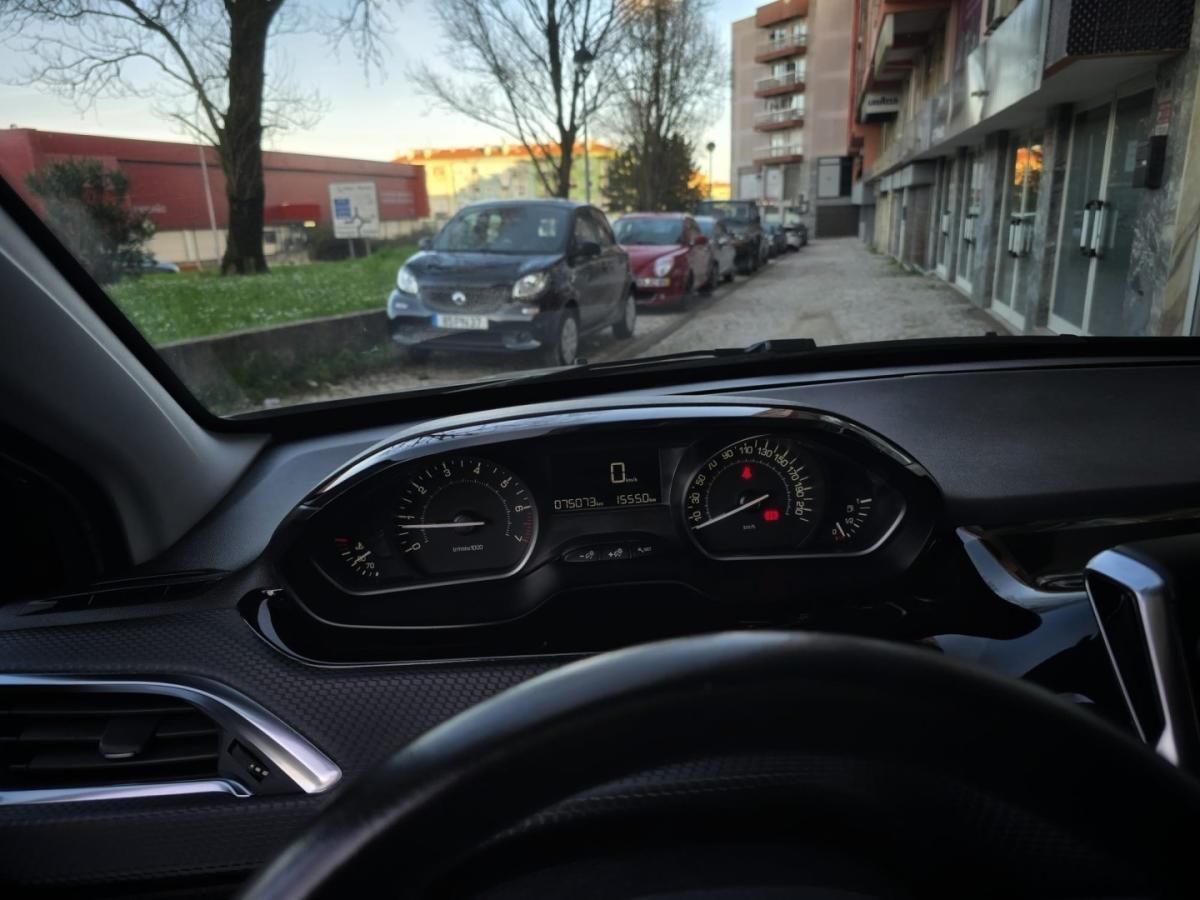 peugeot-2008-2017-gasolina-1199cc