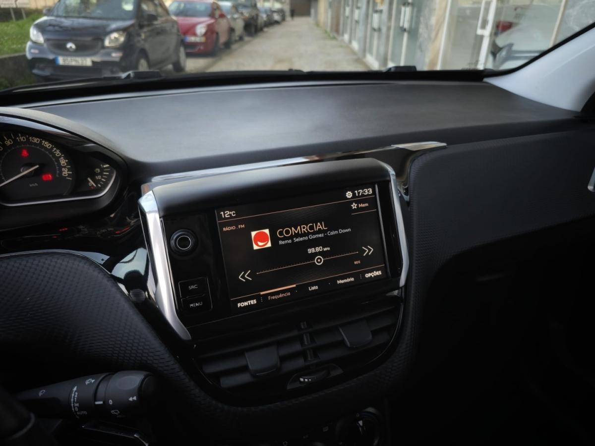 peugeot-2008-2017-gasolina-1199cc