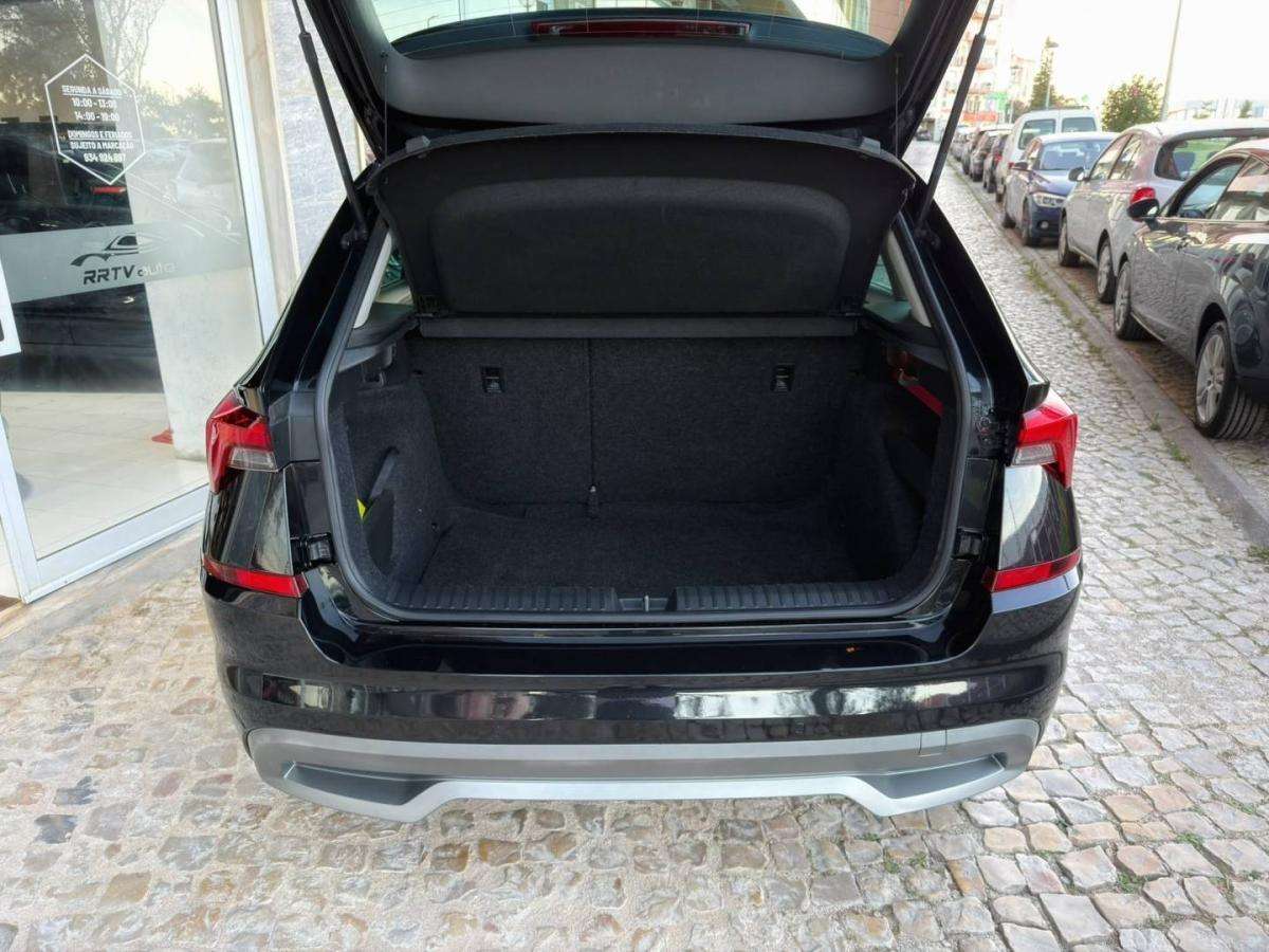skoda-kamiq-2023-gasolina-999cc