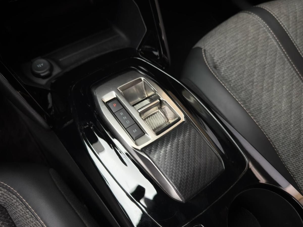 peugeot-2008-2024-gasolina-1199cc