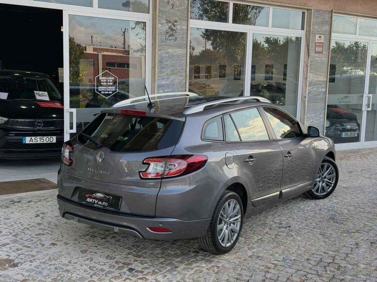 renault-megane-sport-tourer-2015-diesel-1461cc