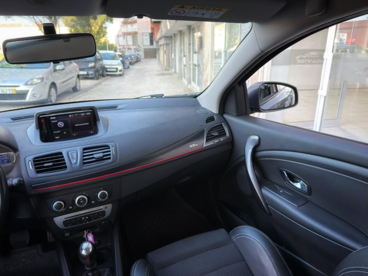 renault-megane-sport-tourer-2015-diesel-1461cc