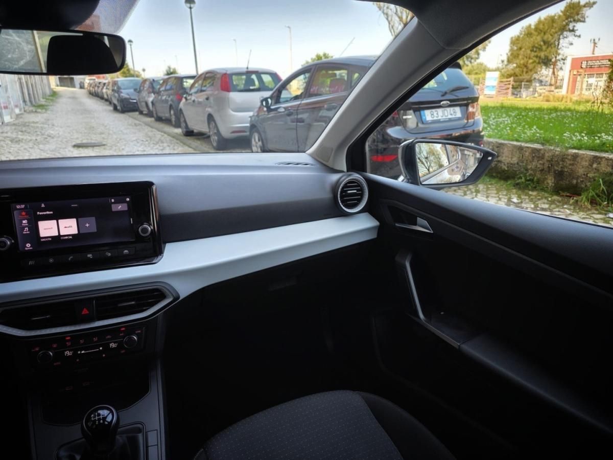 seat-ibiza-2023-gasolina-999cc