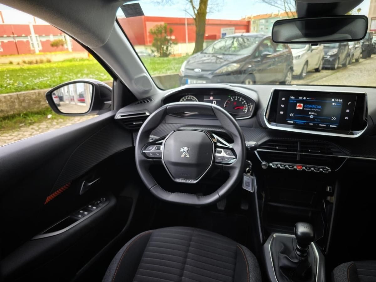 peugeot-208-2023-gasolina-1199cc