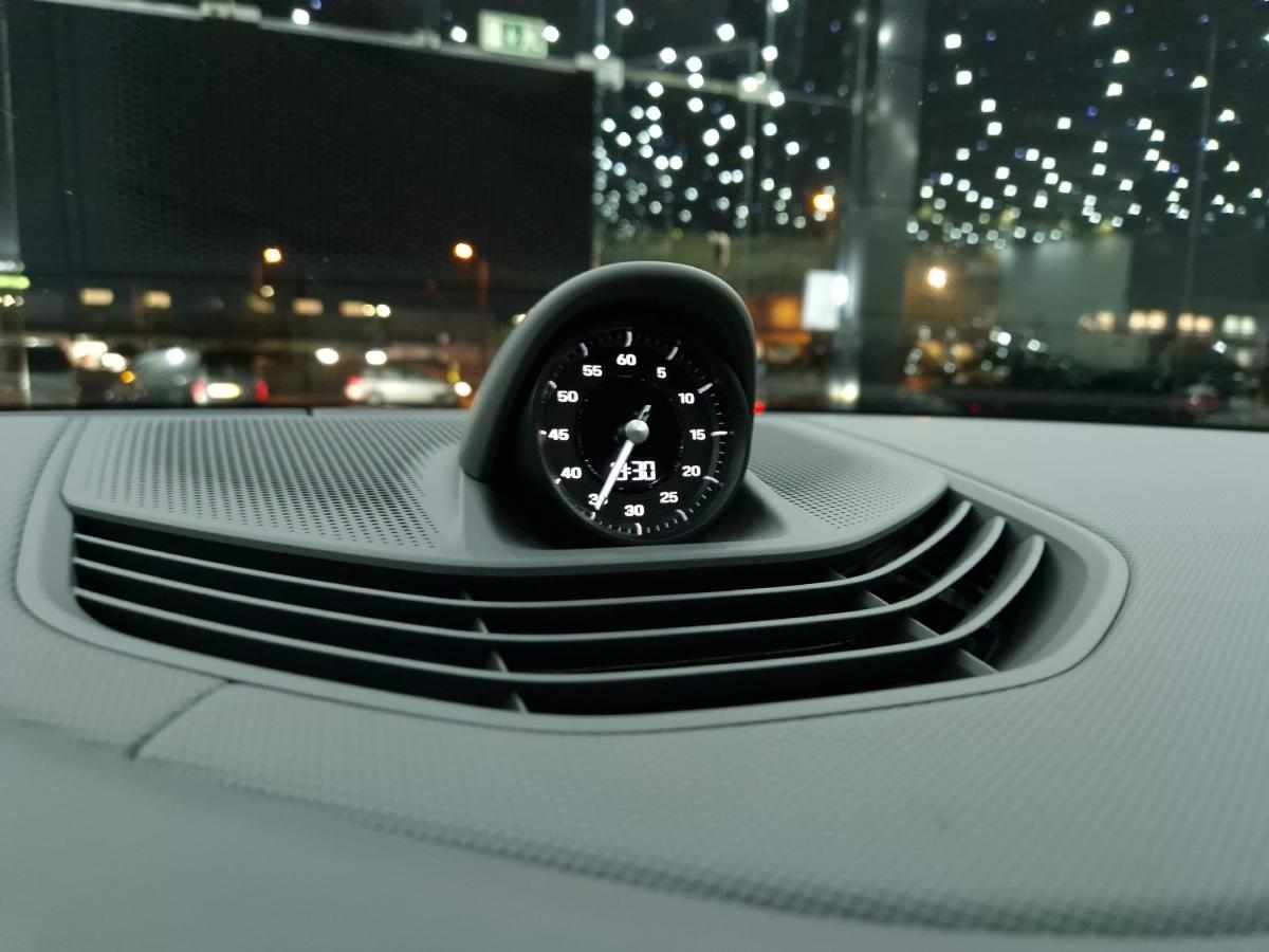 porsche-taycan-2022-eletrico-500cc